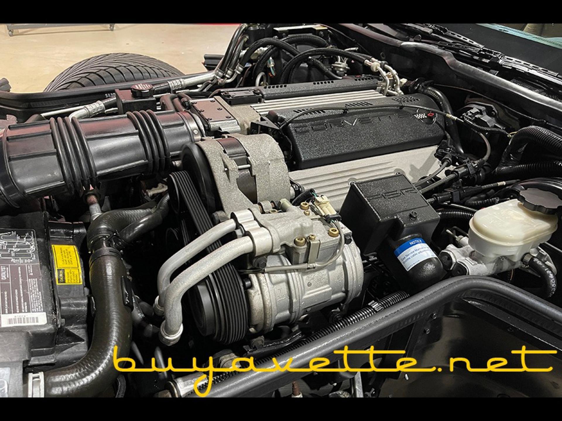 Used 1992 Chevrolet Corvette Convertible image 28