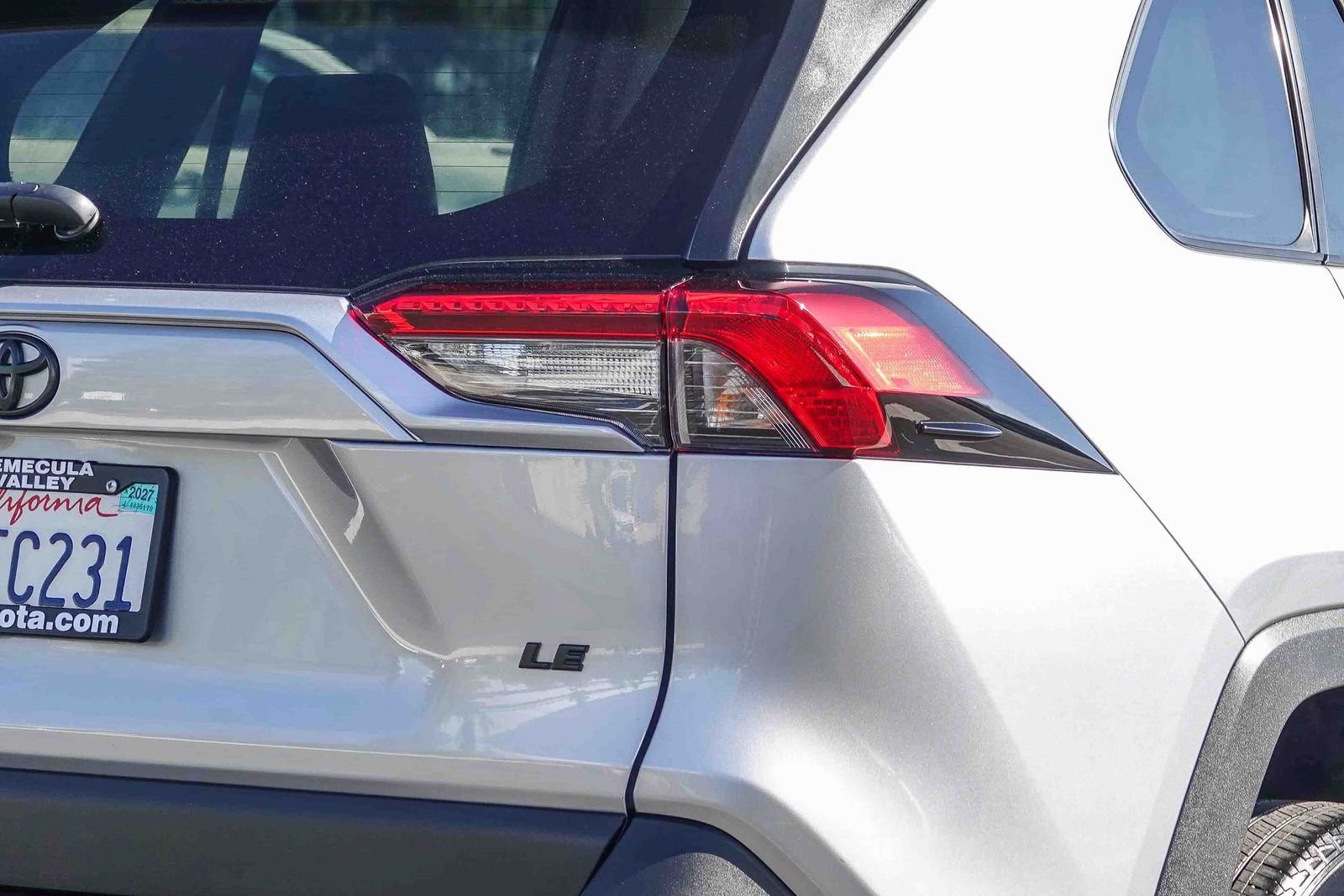 Certified 2025 Toyota RAV4 LE FWD image 8
