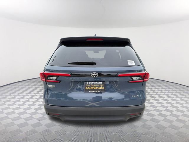 Used 2024 Toyota Grand Highlander XLE image 6