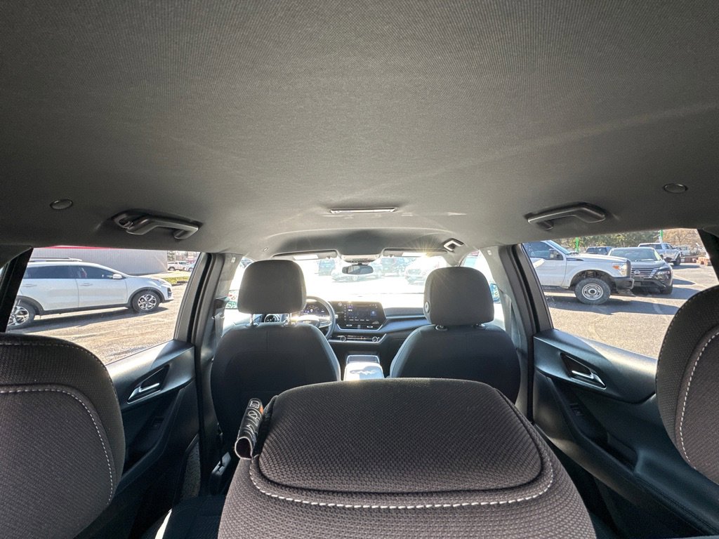 Used 2025 Chevrolet Equinox LT image 23