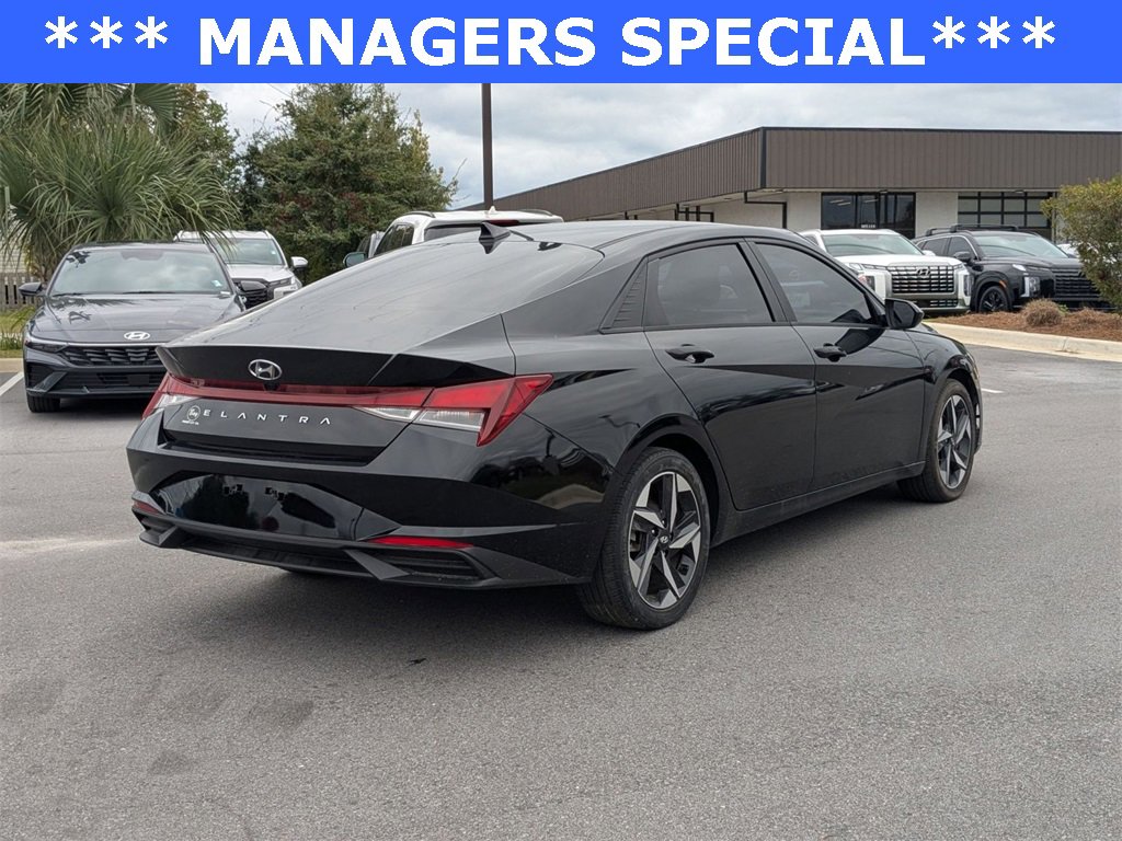 Used 2023 Hyundai Elantra SEL w/ Convenience Package image 5