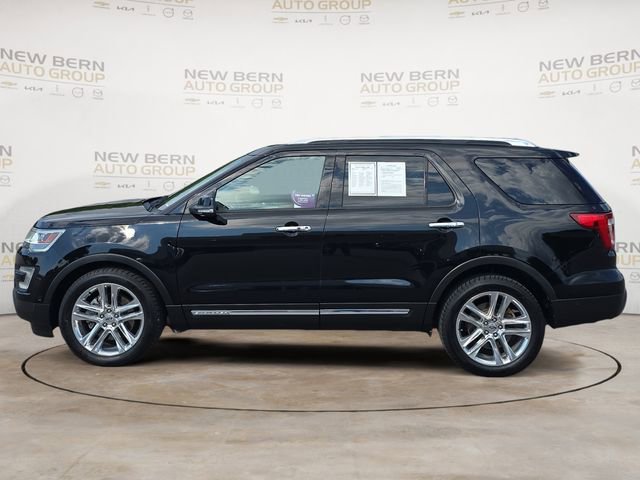 Used 2016 Ford Explorer Limited w/ Equipment Group 301A FWD image 2