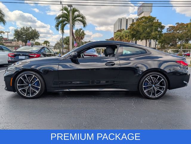 Used 2022 BMW M440i Coupe w/ Premium Package RWD image 4