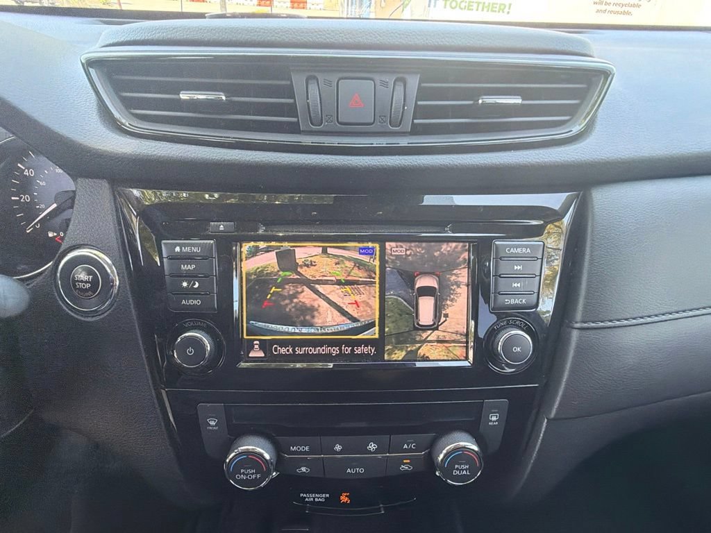 Used 2020 Nissan Rogue SV w/ Sun & Sound Touring Package AWD/4WD image 14
