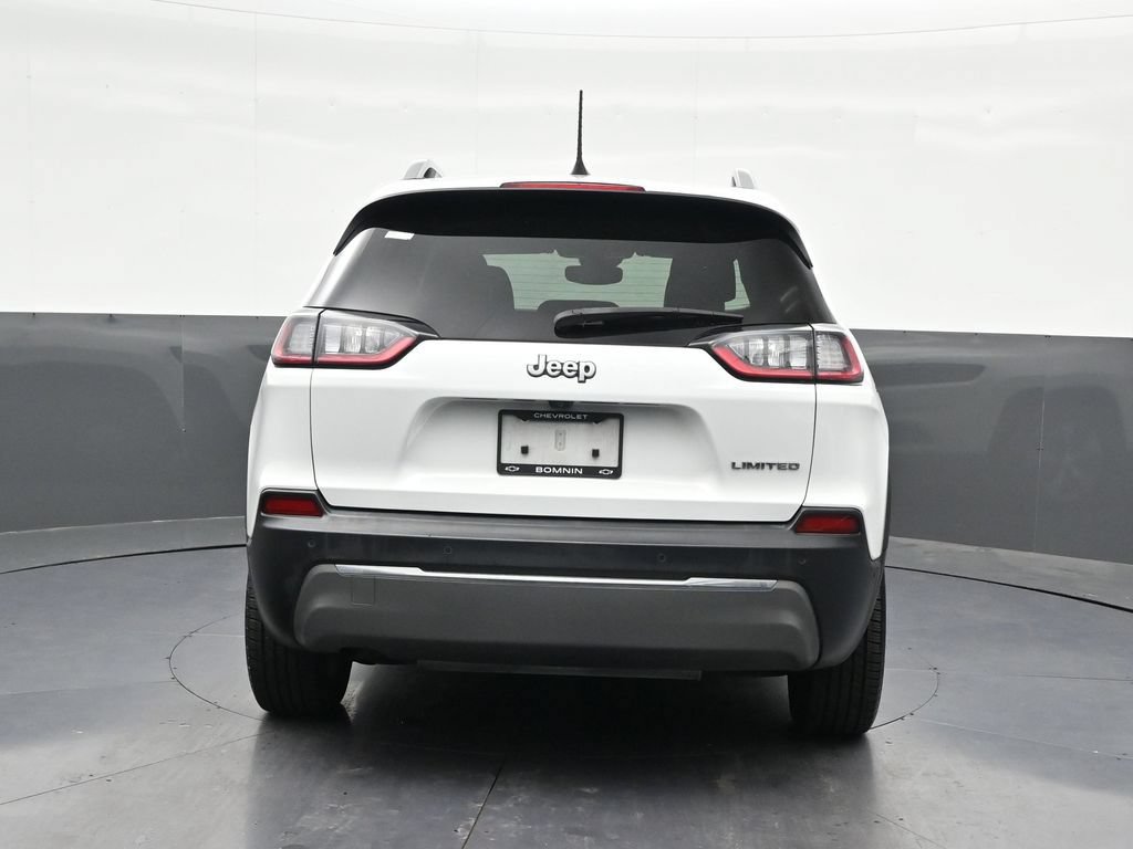 Used 2019 Jeep Cherokee Limited w/ Luxury Group FWD image 4