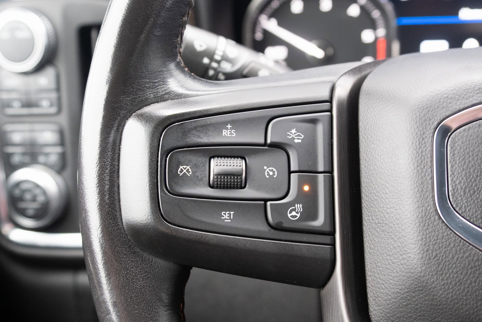 Used 2020 GMC Sierra 1500 AT4 image 8