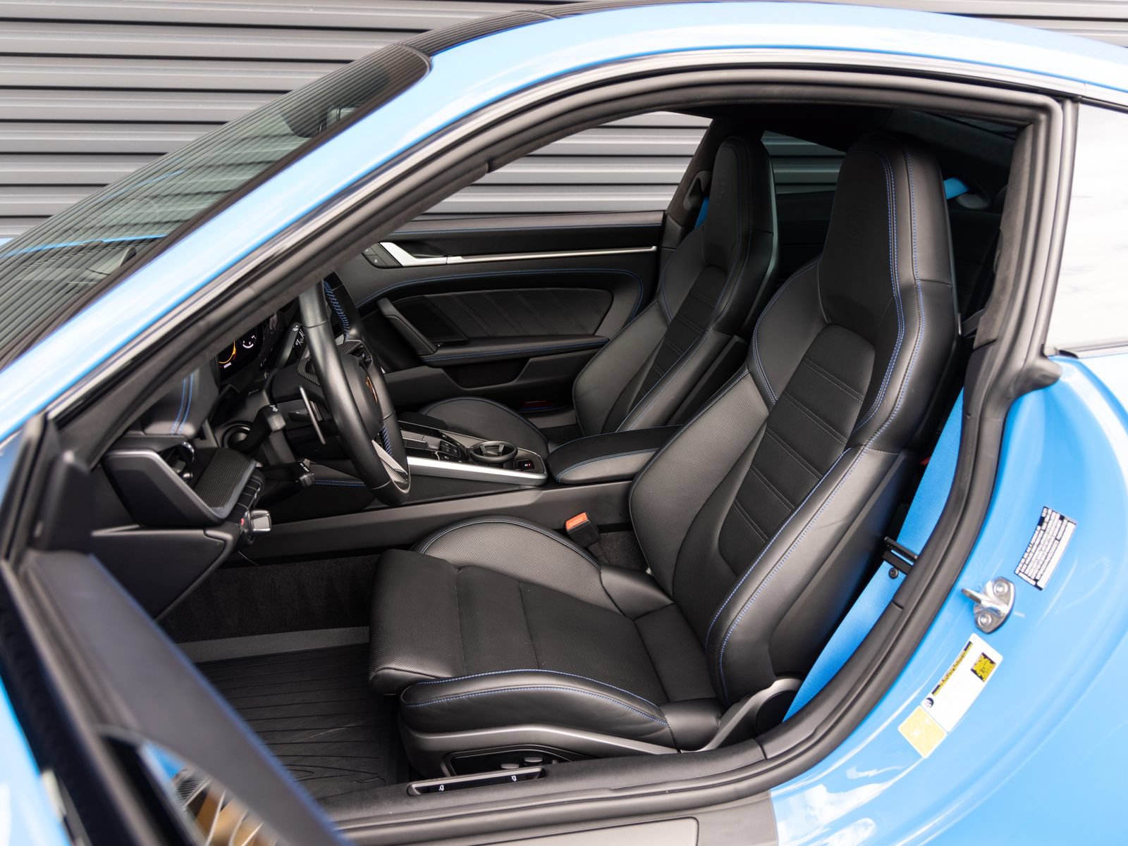 Certified 2022 Porsche 911 Turbo S AWD/4WD image 5