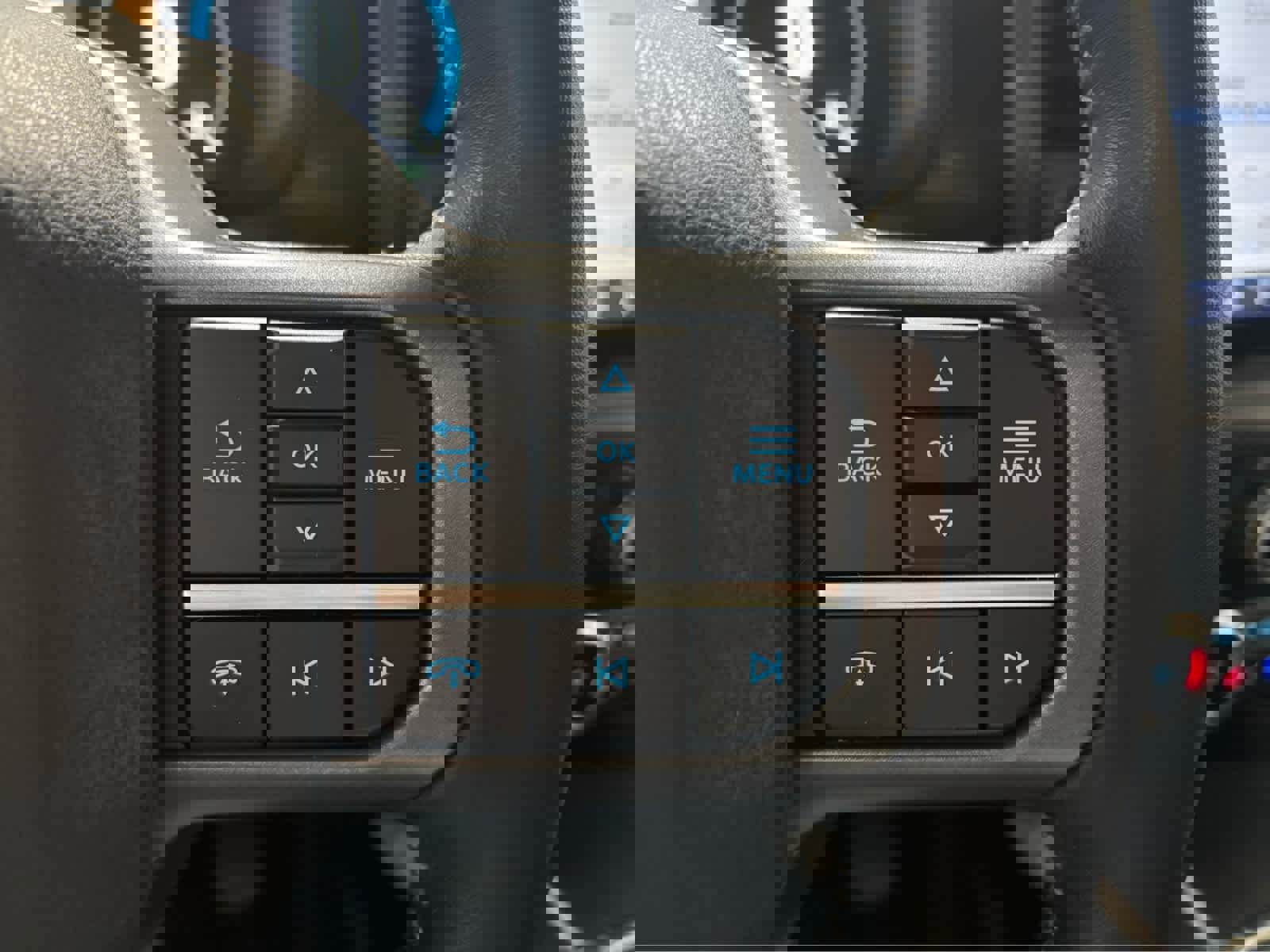 Used 2023 Ford F150 Lariat w/ Equipment Group 502A High image 18