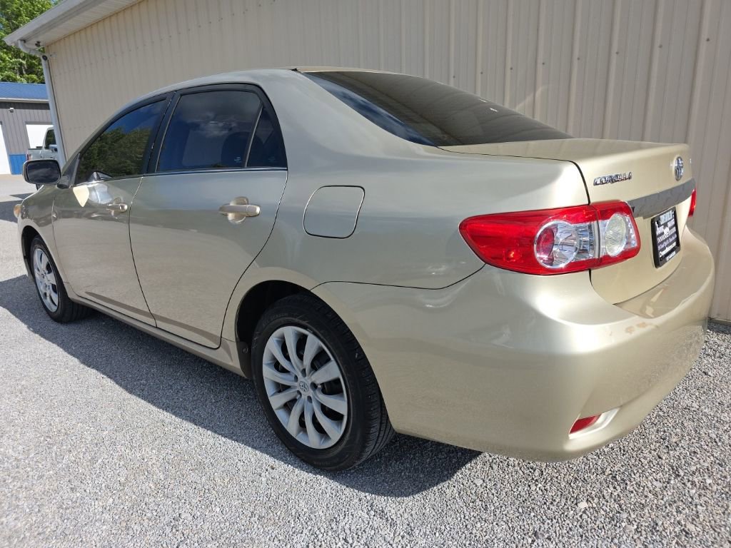 Used 2013 Toyota Corolla LE FWD image 8