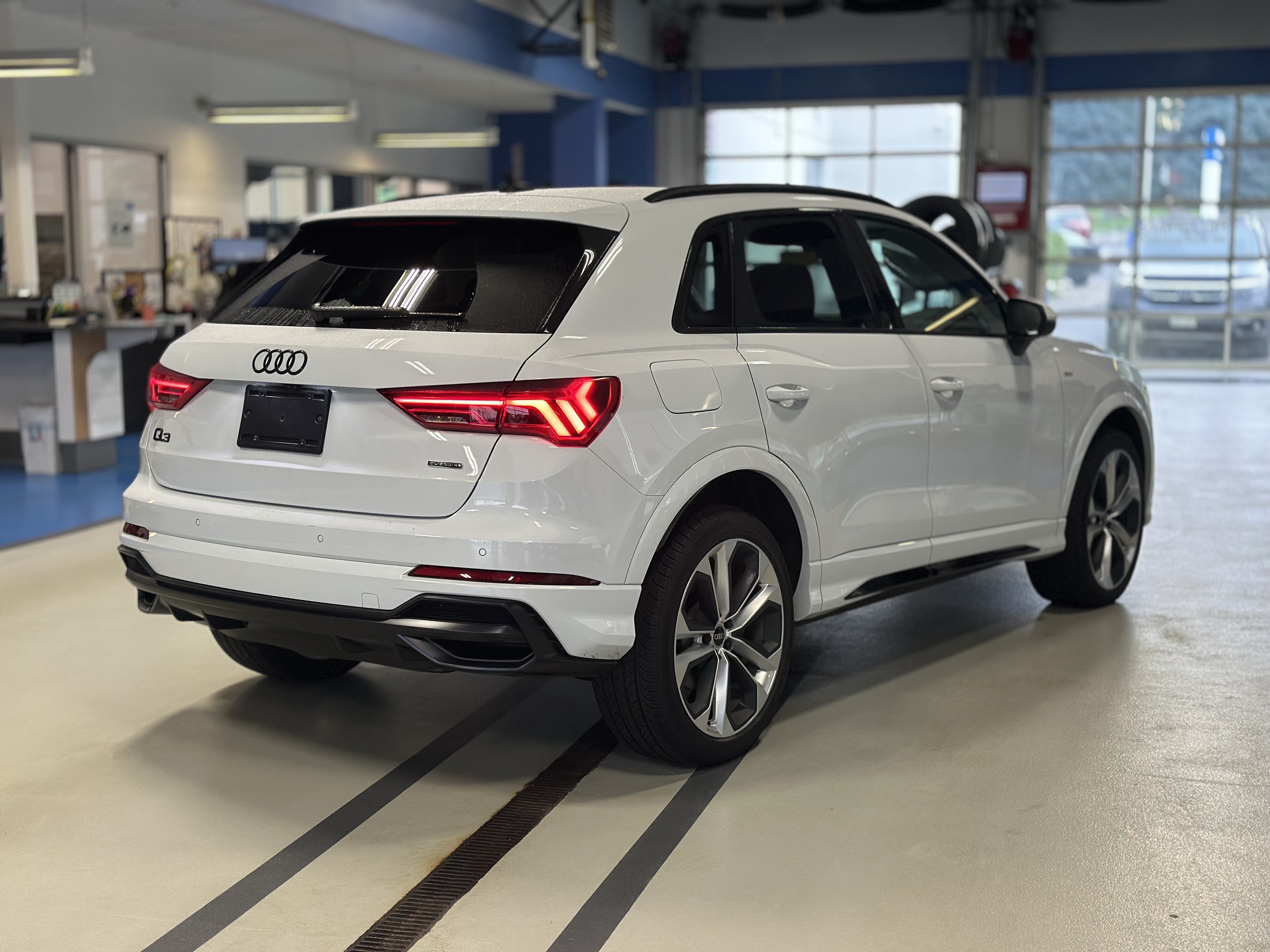 Used 2022 Audi Q3 2.0T Premium Plus AWD/4WD image 5