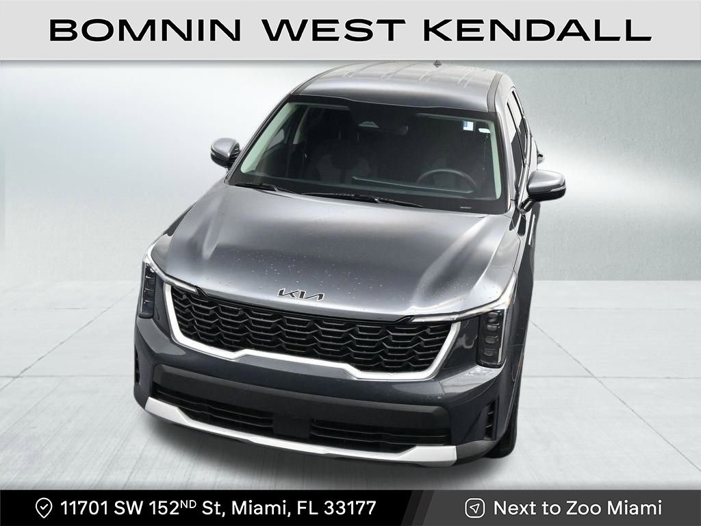 Used 2024 Kia Sorento LX image 19