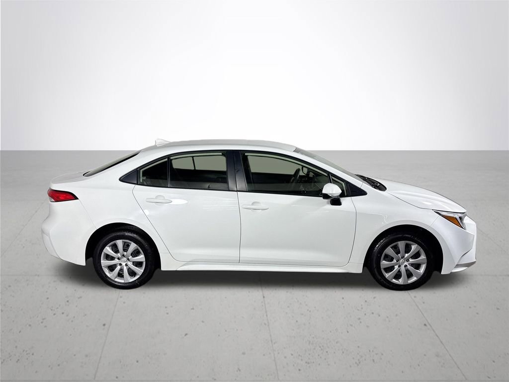 Used 2024 Toyota Corolla LE image 5