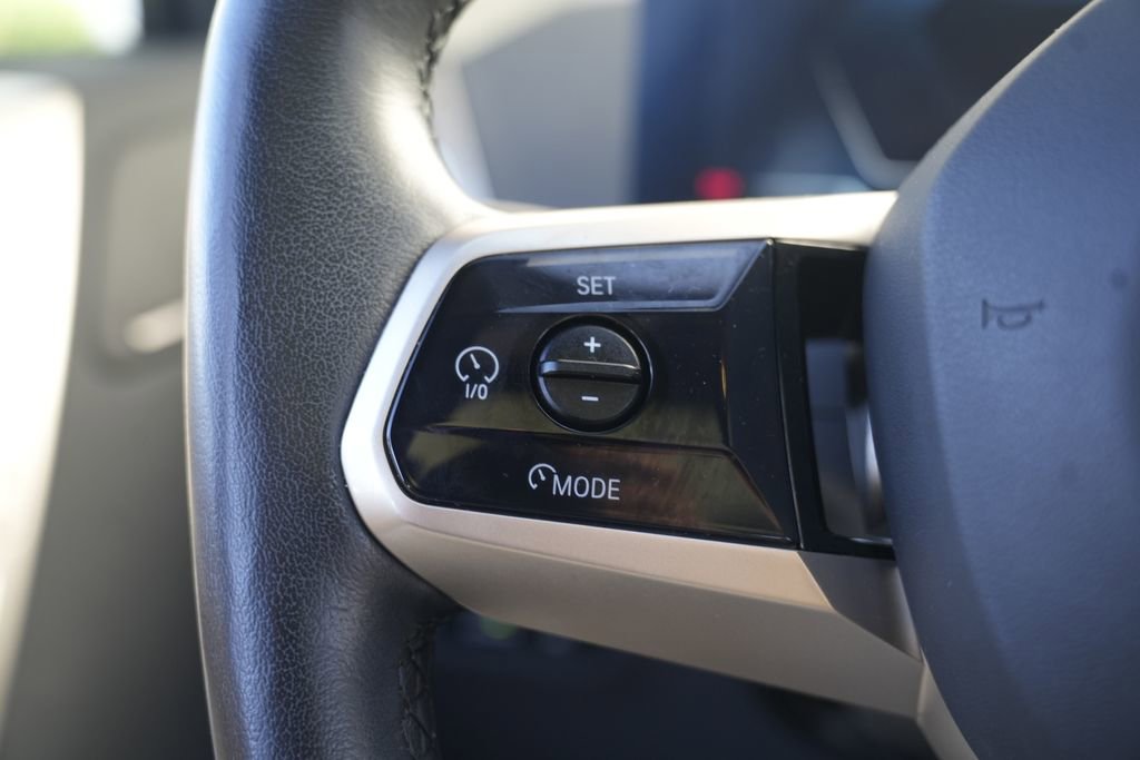 Used 2022 BMW iX xDrive50 w/ Premium Package image 44