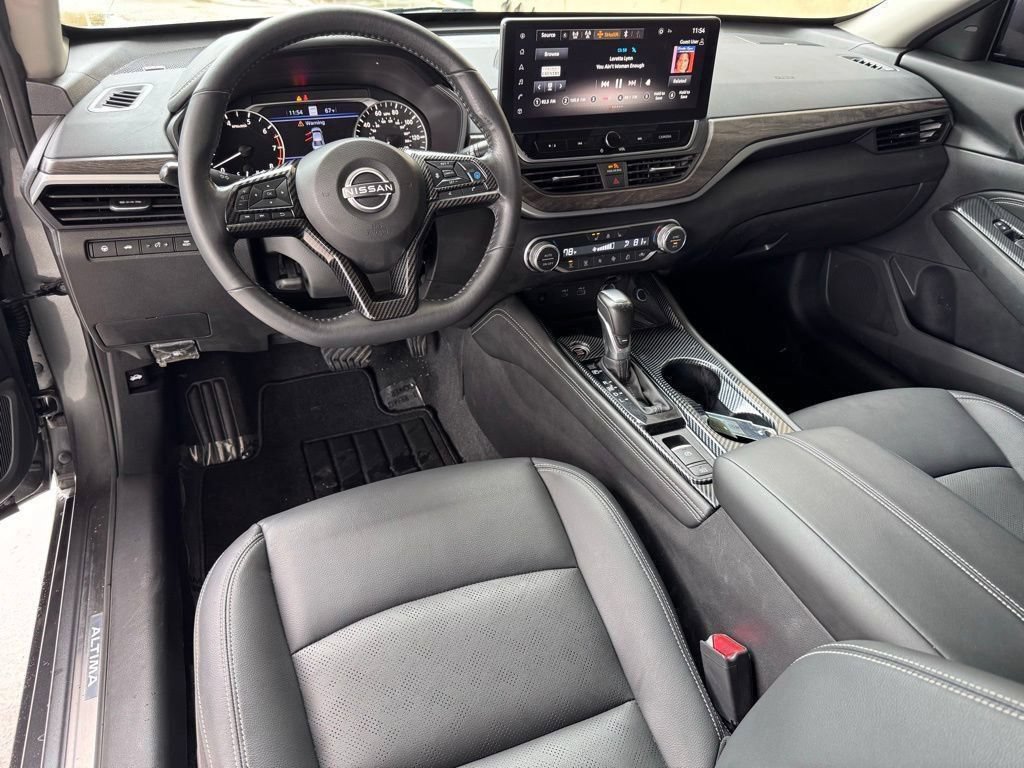 Used 2023 Nissan Altima 2.5 SL FWD image 2