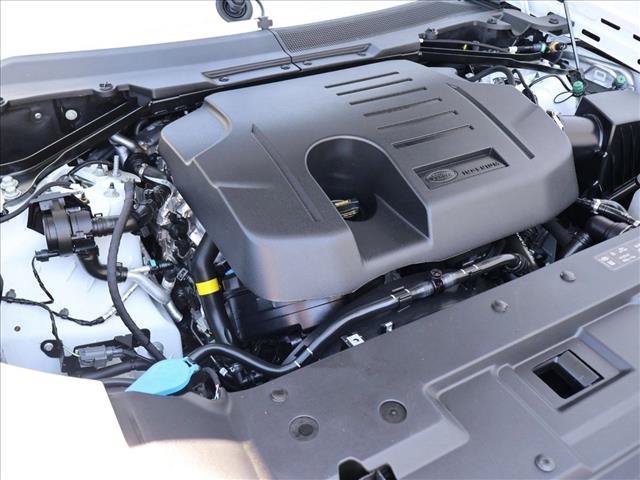 Used 2022 Land Rover Defender 90 X-Dynamic S AWD/4WD image 27