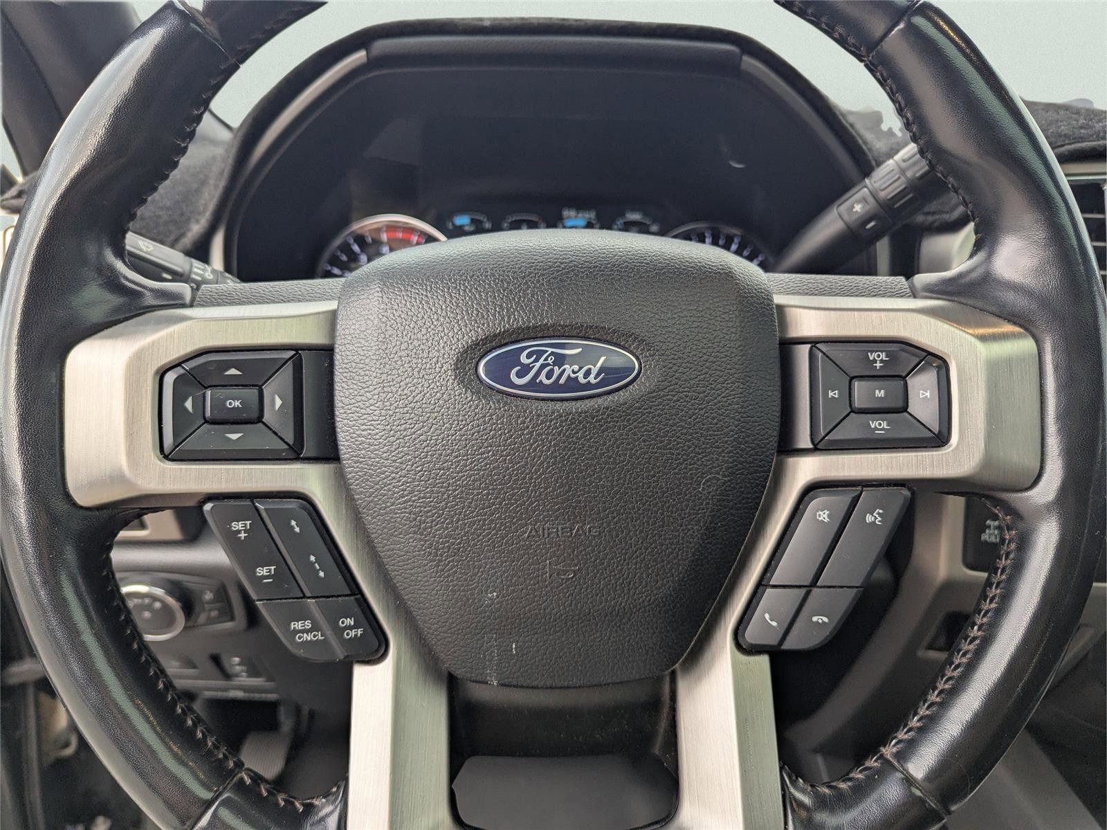 Used 2018 Ford F350 Platinum w/ Platinum Ultimate Package image 23