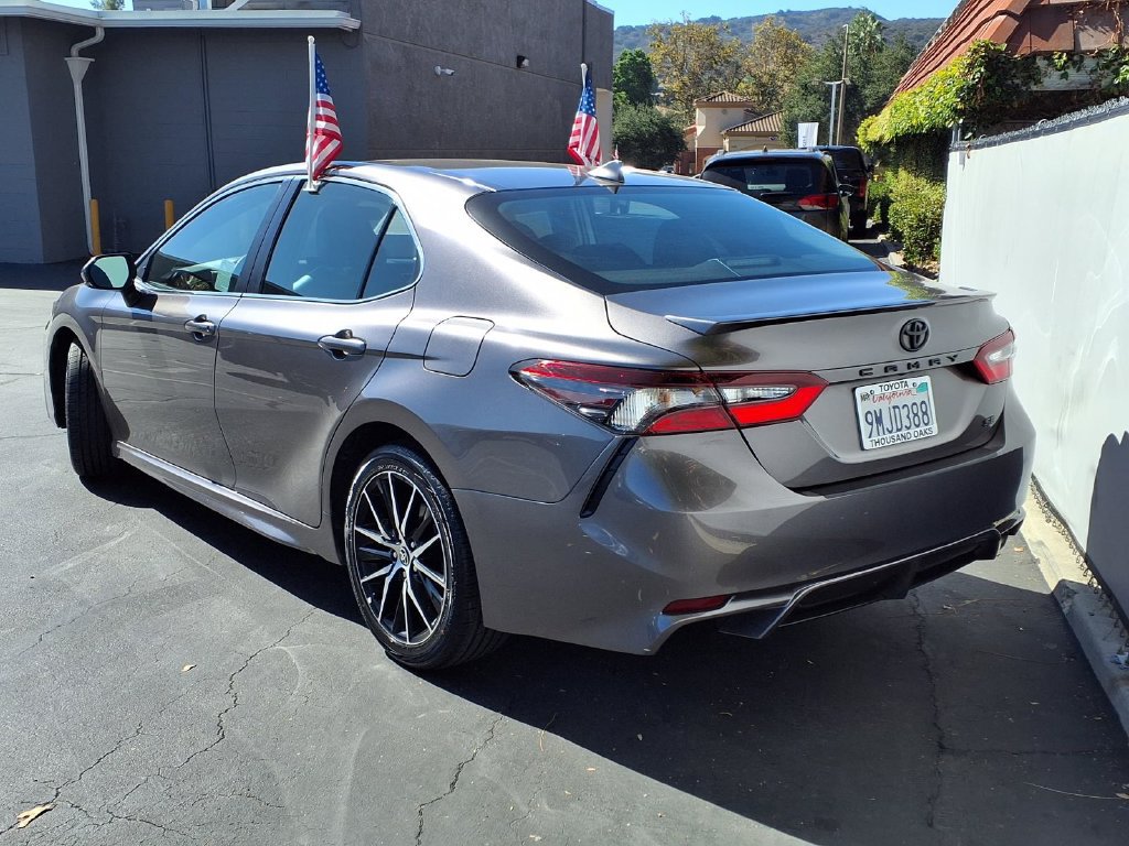 Certified 2024 Toyota Camry SE FWD image 7