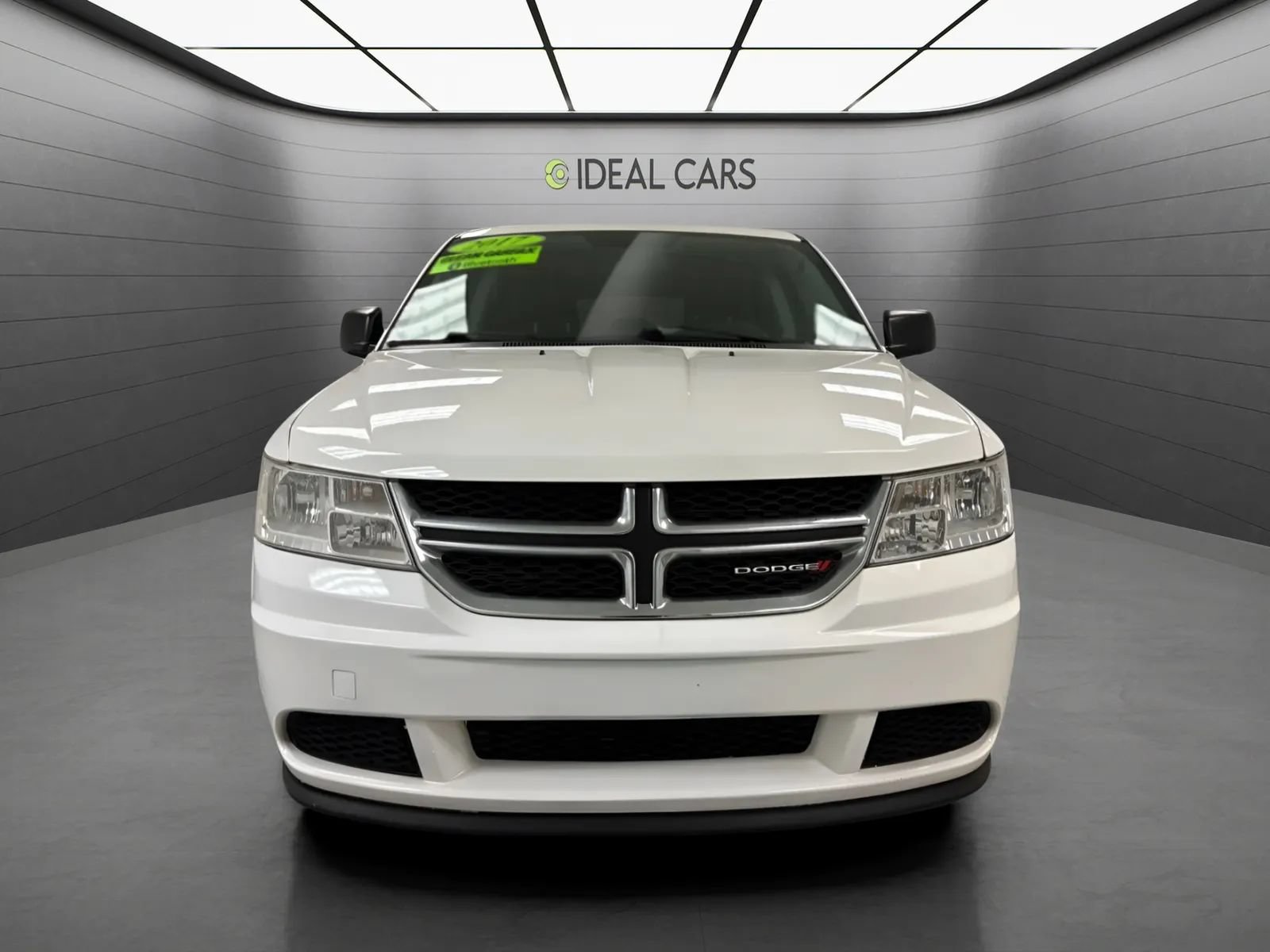 Used 2017 Dodge Journey SE FWD image 2
