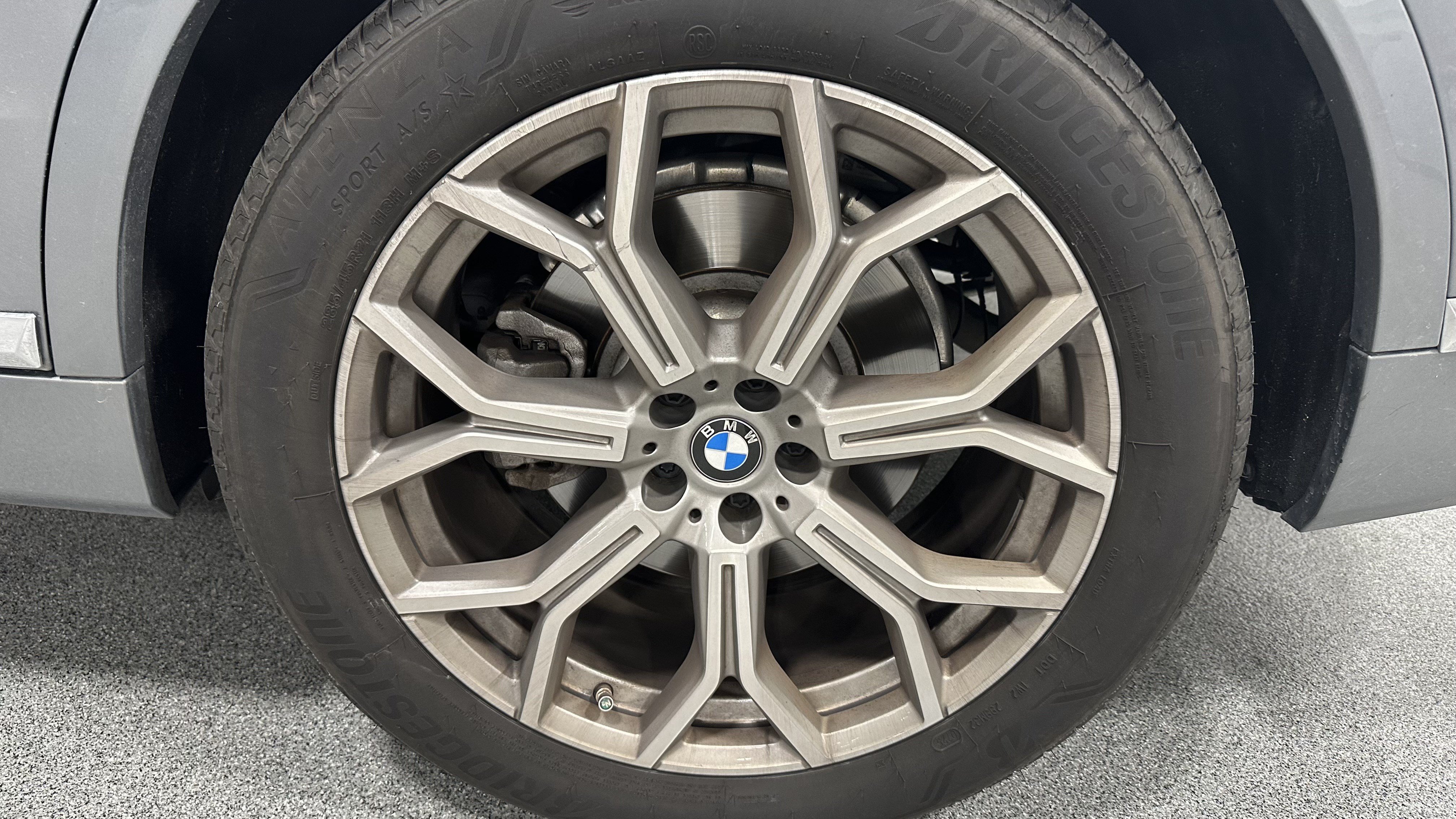 Certified 2024 BMW X7 xDrive40i w/ Premium Package AWD/4WD image 13