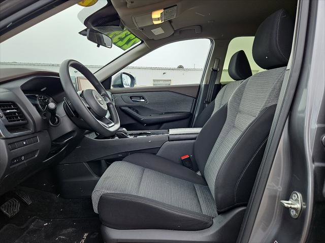 Used 2023 Nissan Rogue SV FWD image 11