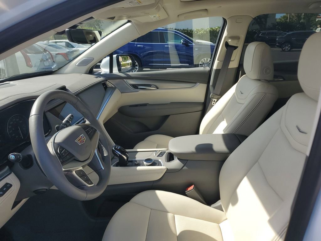 Certified 2023 Cadillac XT5 Premium Luxury w/ Technology Package image 21