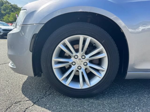 Used 2017 Chrysler 300 Limited RWD image 22