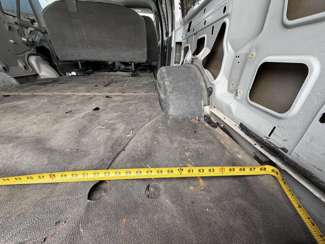 Used 2010 Ford E-350 and Econoline 350 XLT RWD image 27