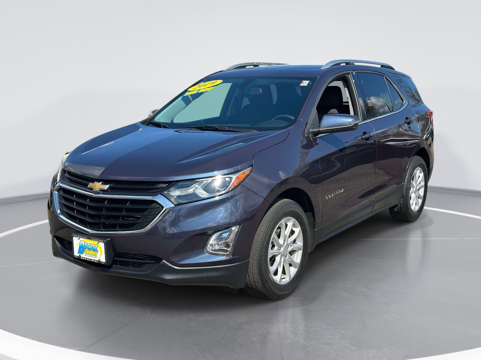 Used 2019 Chevrolet Equinox LT w/ Sun & Navigation Package image 3