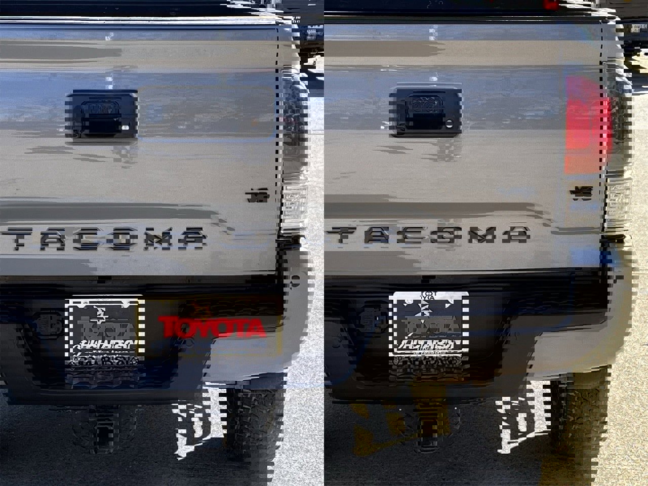 Used 2021 Toyota Tacoma TRD Sport image 6