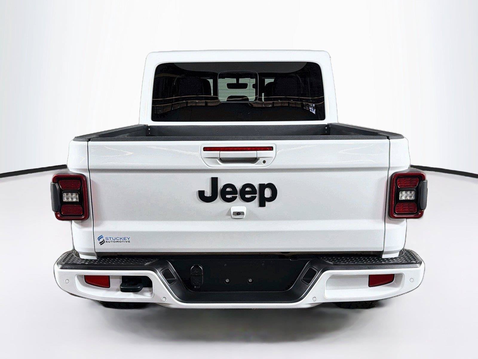 Used 2023 Jeep Gladiator Overland AWD/4WD image 10
