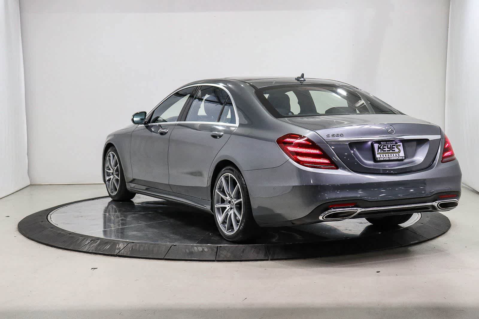 Used 2018 Mercedes-Benz S 560 Sedan image 2