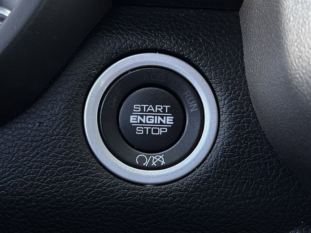 Used 2024 RAM 3500 Big Horn image 24