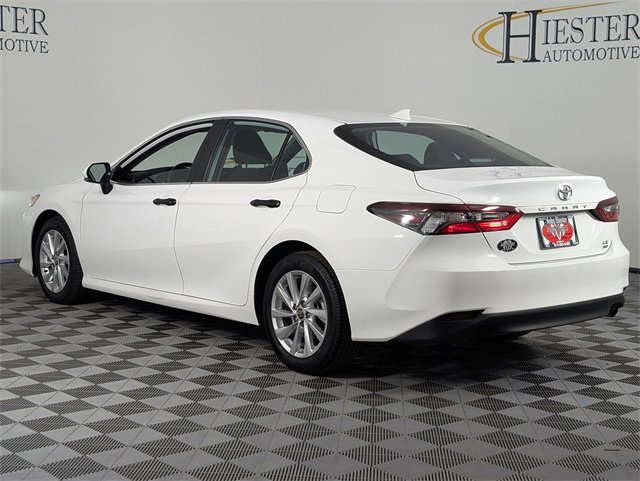 Used 2023 Toyota Camry LE image 5