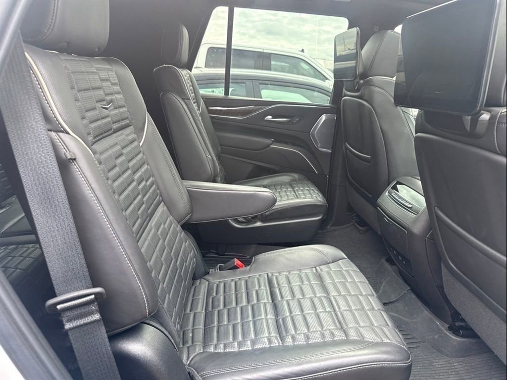 Used 2023 Cadillac Escalade Sport Platinum w/ Heavy-Duty Trailer Package RWD image 7
