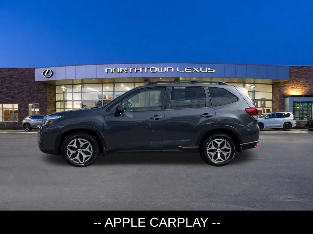 Used 2020 Subaru Forester Premium AWD/4WD image 3