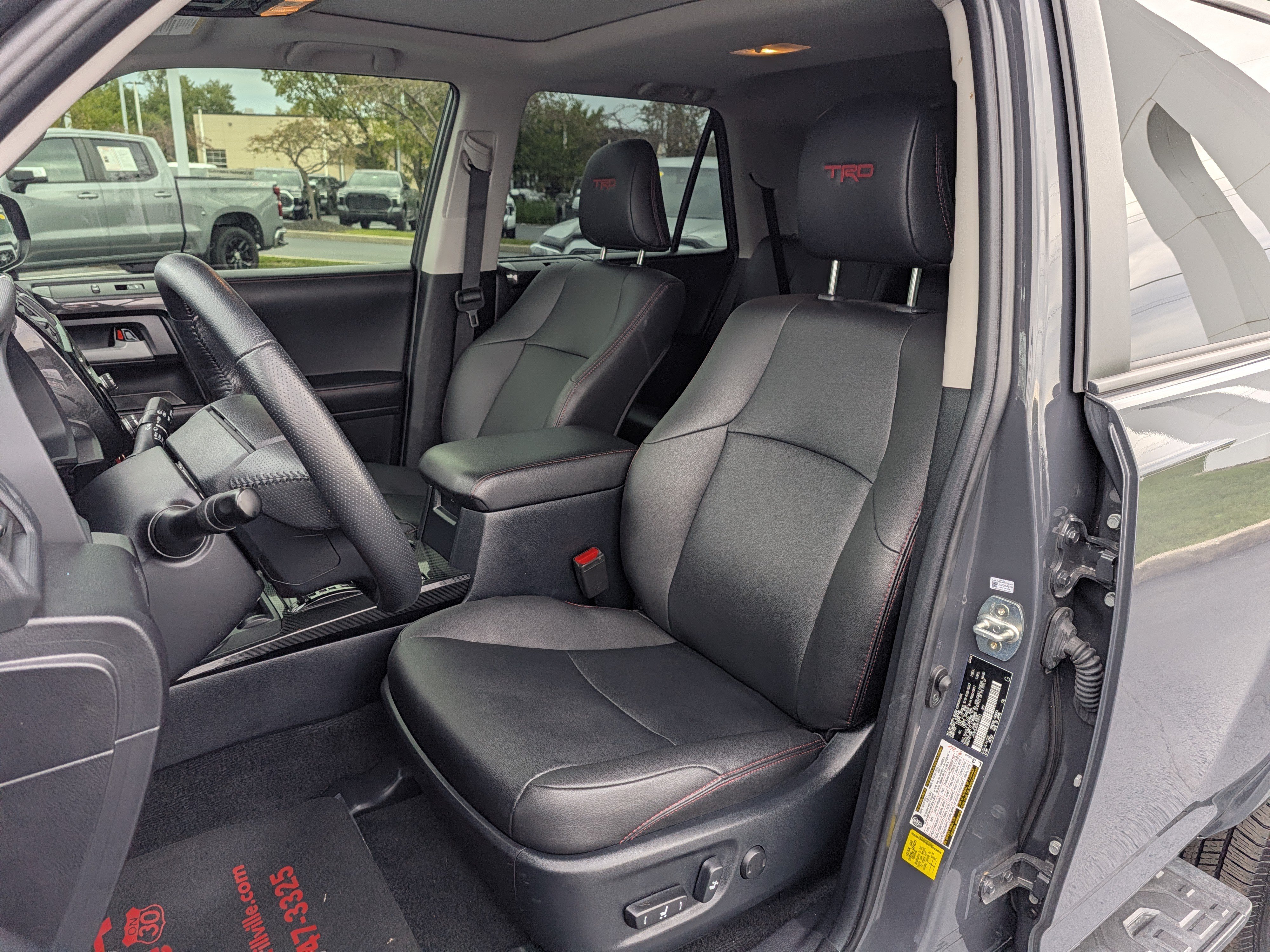 Certified 2024 Toyota 4Runner TRD Off-Road Premium w/ Off Road Premium Plus Package AWD/4WD image 14