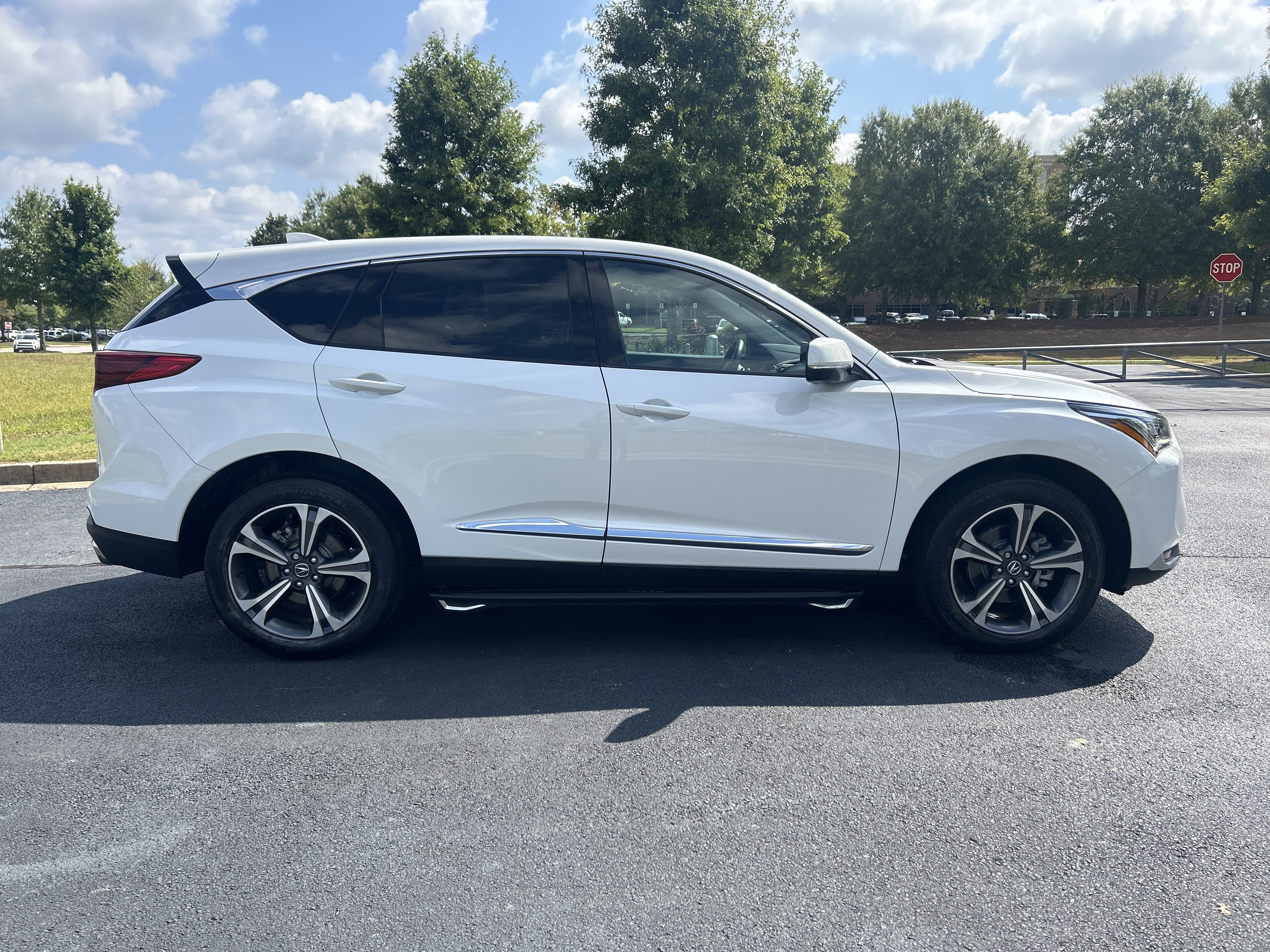 Used 2023 Acura RDX w/ Advance Package AWD/4WD image 10
