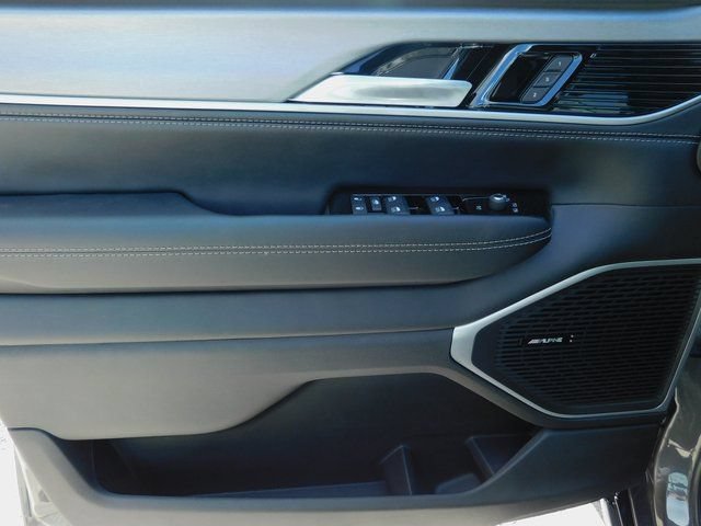 New 2026 Jeep Grand Wagoneer L Limited AWD/4WD image 10