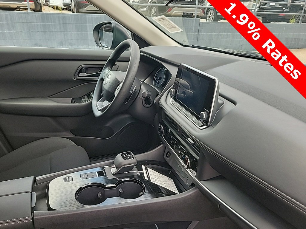 New 2026 Nissan Rogue S image 39