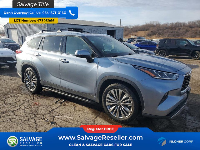 Used 2020 Toyota Highlander Platinum w/ Preferred Accessory Package AWD/4WD image 5