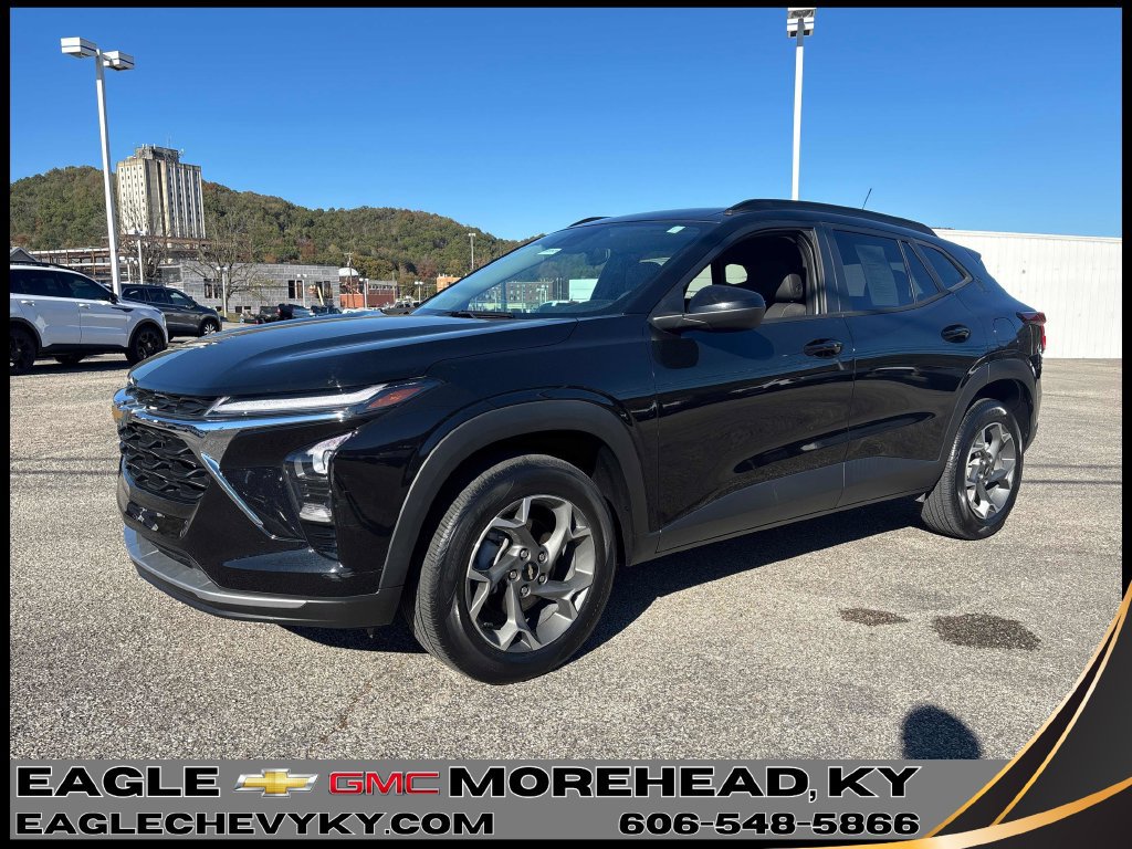 Used 2024 Chevrolet Trax LT w/ LT Convenience Package FWD image 1