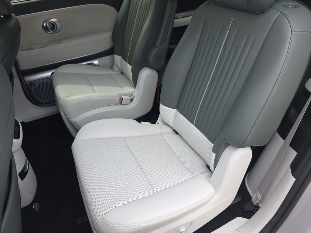 New 2026 Hyundai Ioniq 9 Calligraphy image 24