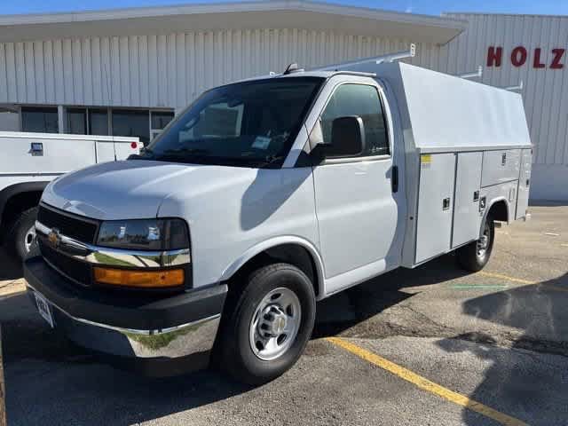 New 2025 Chevrolet Express 3500 w/ Power Convenience Package