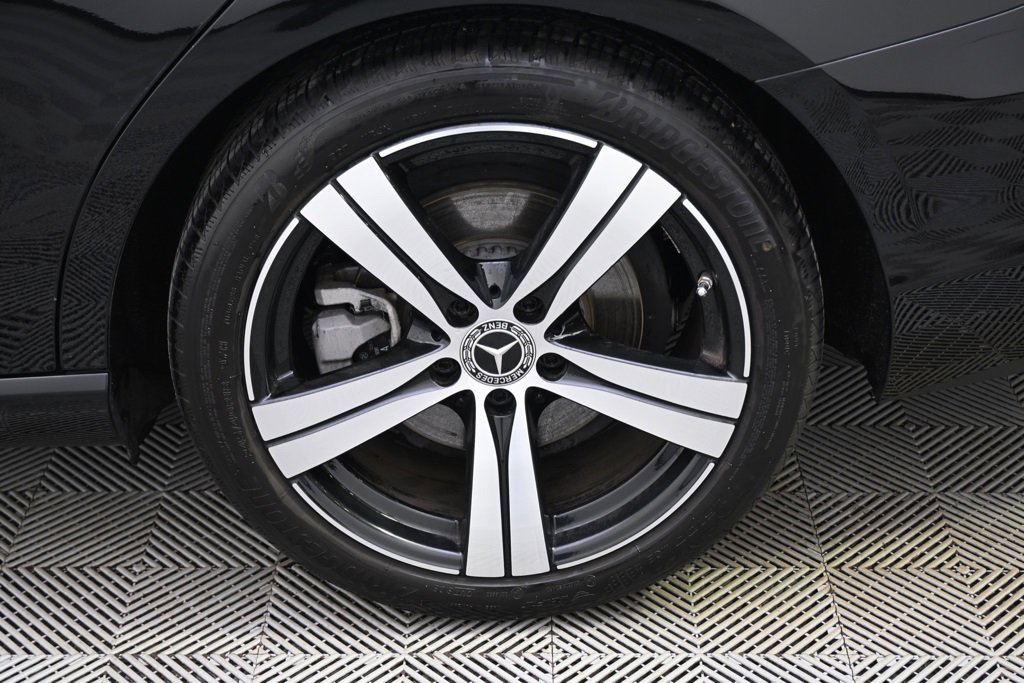 Used 2023 Mercedes-Benz C 300 4MATIC Sedan image 20