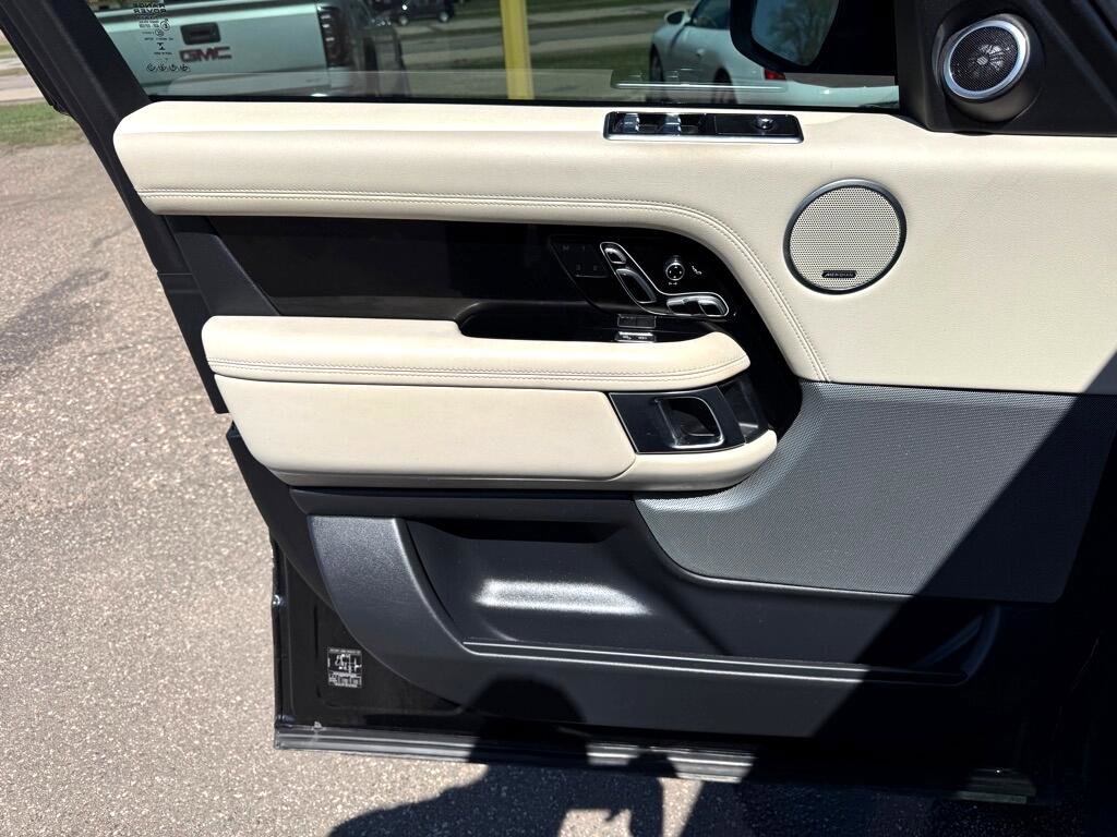 Used 2018 Land Rover Range Rover Supercharged image 24