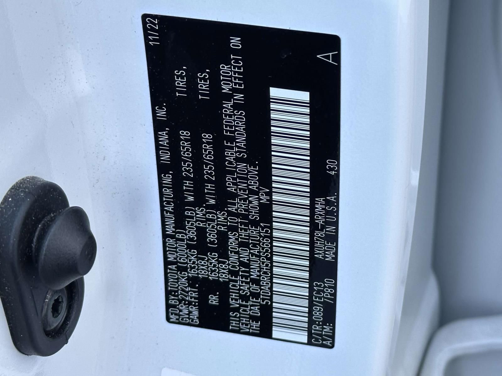 Used 2023 Toyota Highlander Bronze Edition image 11