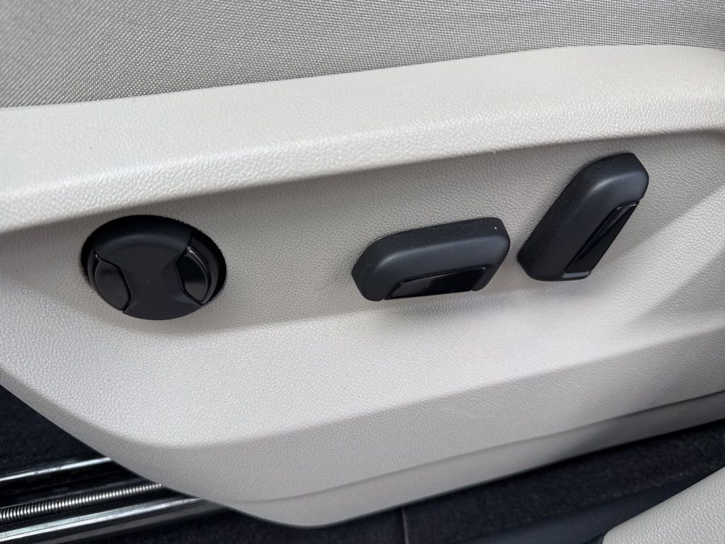 Certified 2024 Volkswagen Atlas SE image 21