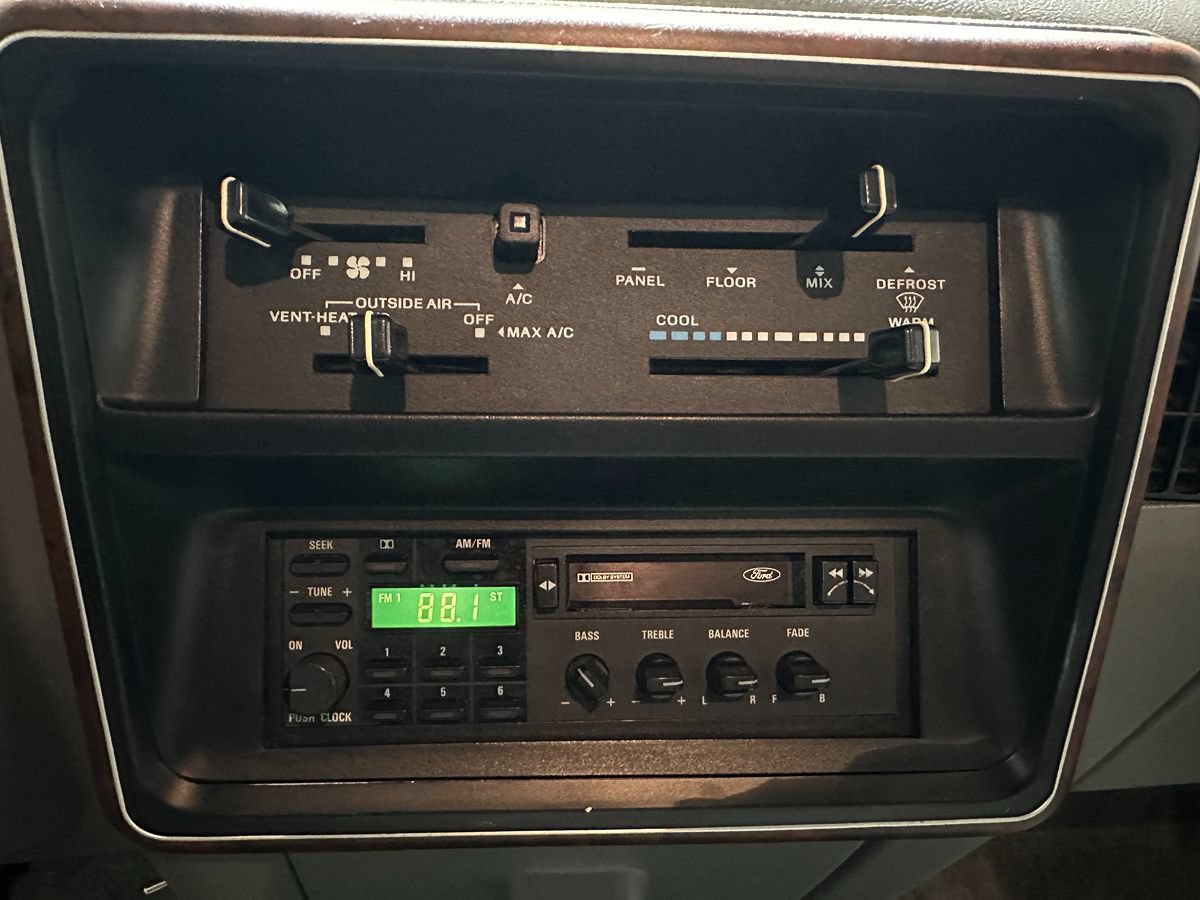 Used 1988 Ford Bronco AWD/4WD image 29