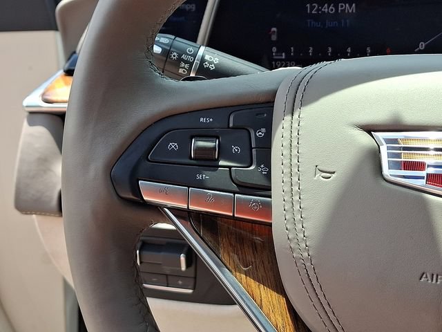 Used 2021 Cadillac Escalade Premium Luxury Platinum w/ Heavy-Duty Trailer Package AWD/4WD image 21