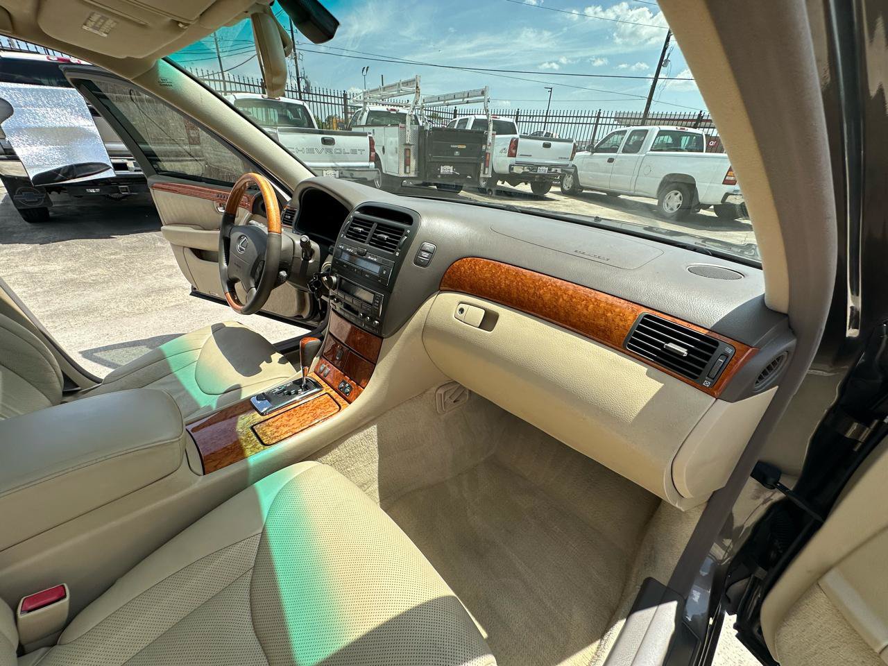 Used 2004 Lexus LS 430 w/ Premium Pkg RWD image 47